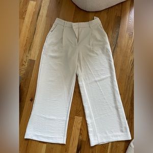 Abercrombie & Fitch Sloan Tailored Premium Crepe Pant - cream - 28S